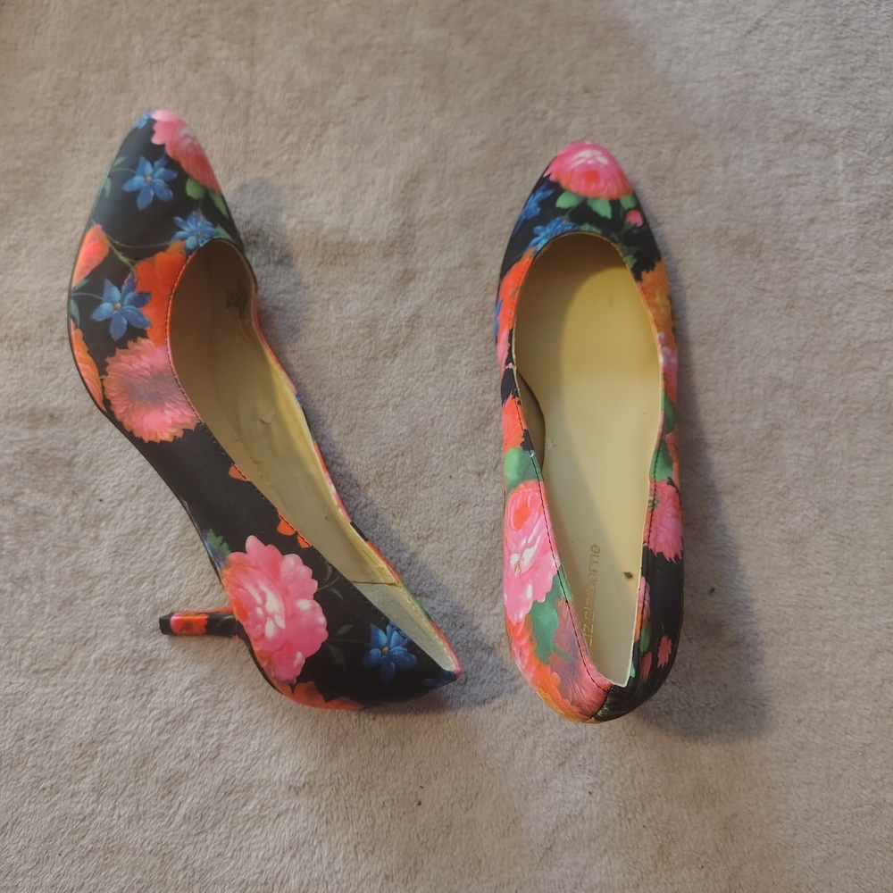 Liz Claiborne Multicolor Floral Heels